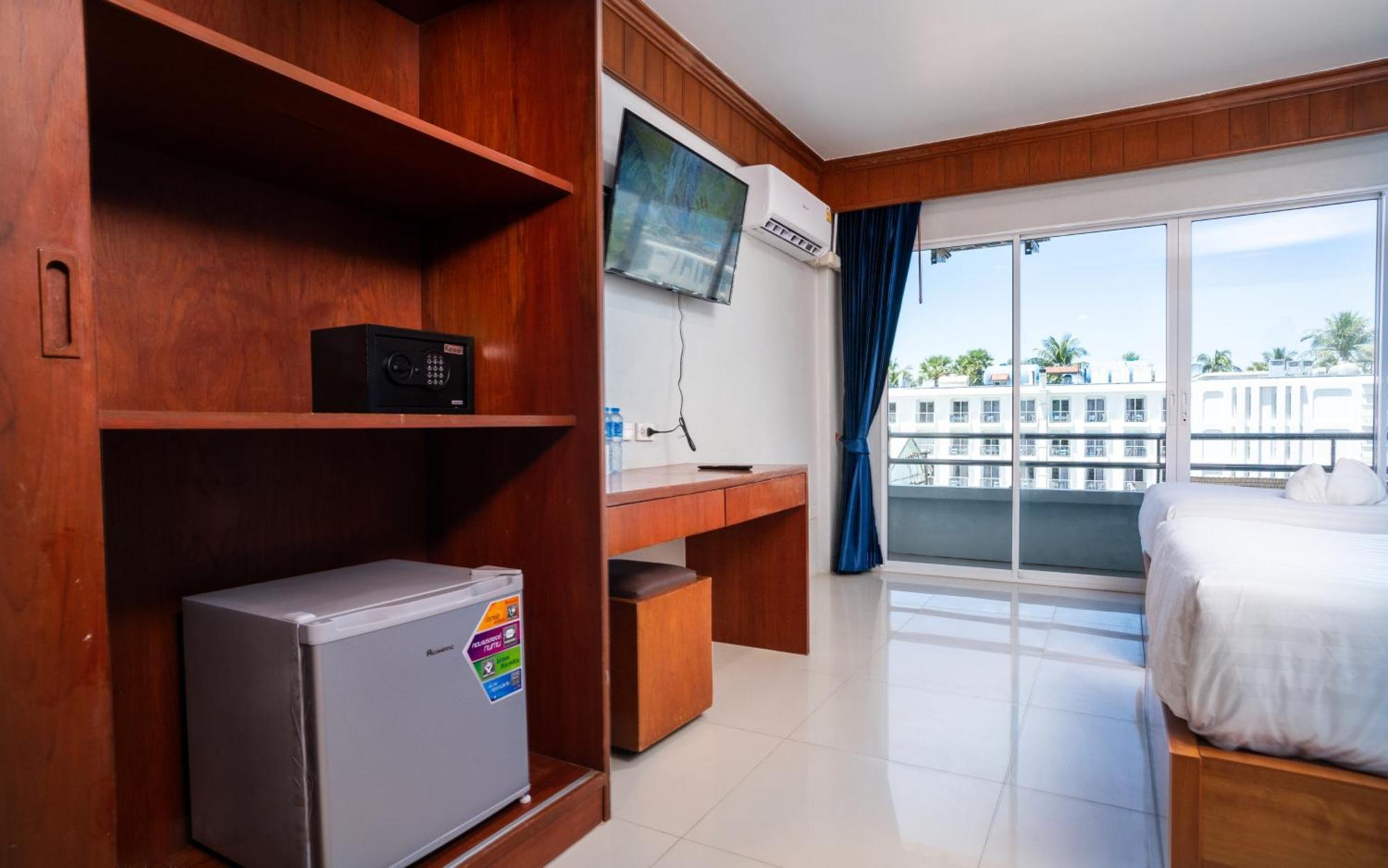 Gp House Phuket Patong Beach מראה חיצוני תמונה