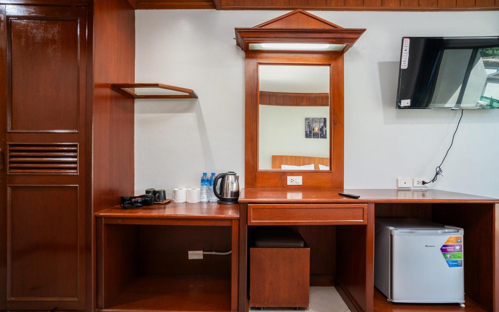 Gp House Phuket Patong Beach מראה חיצוני תמונה