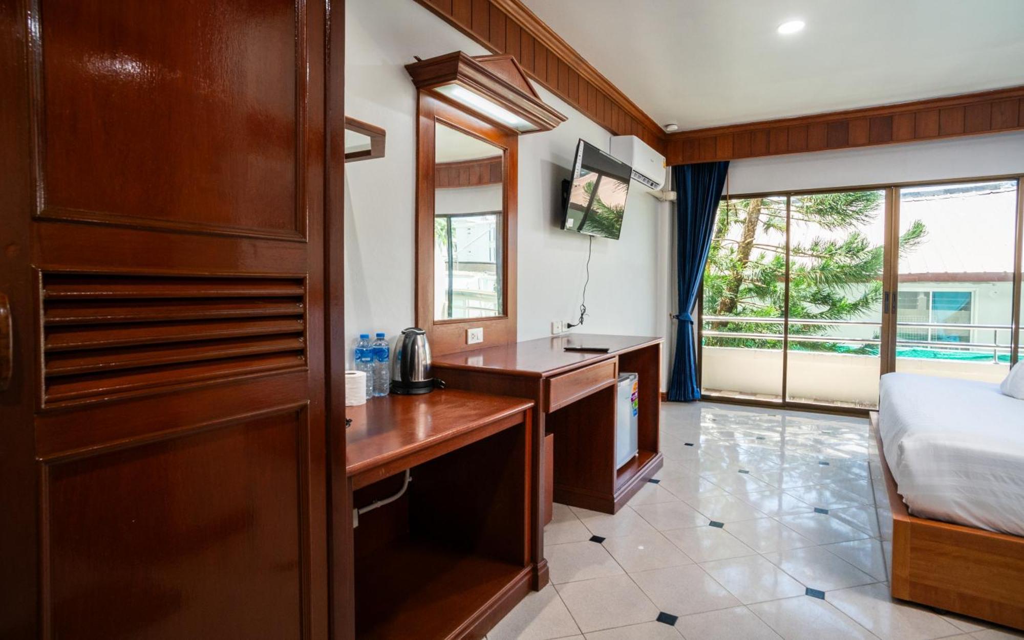Gp House Phuket Patong Beach מראה חיצוני תמונה