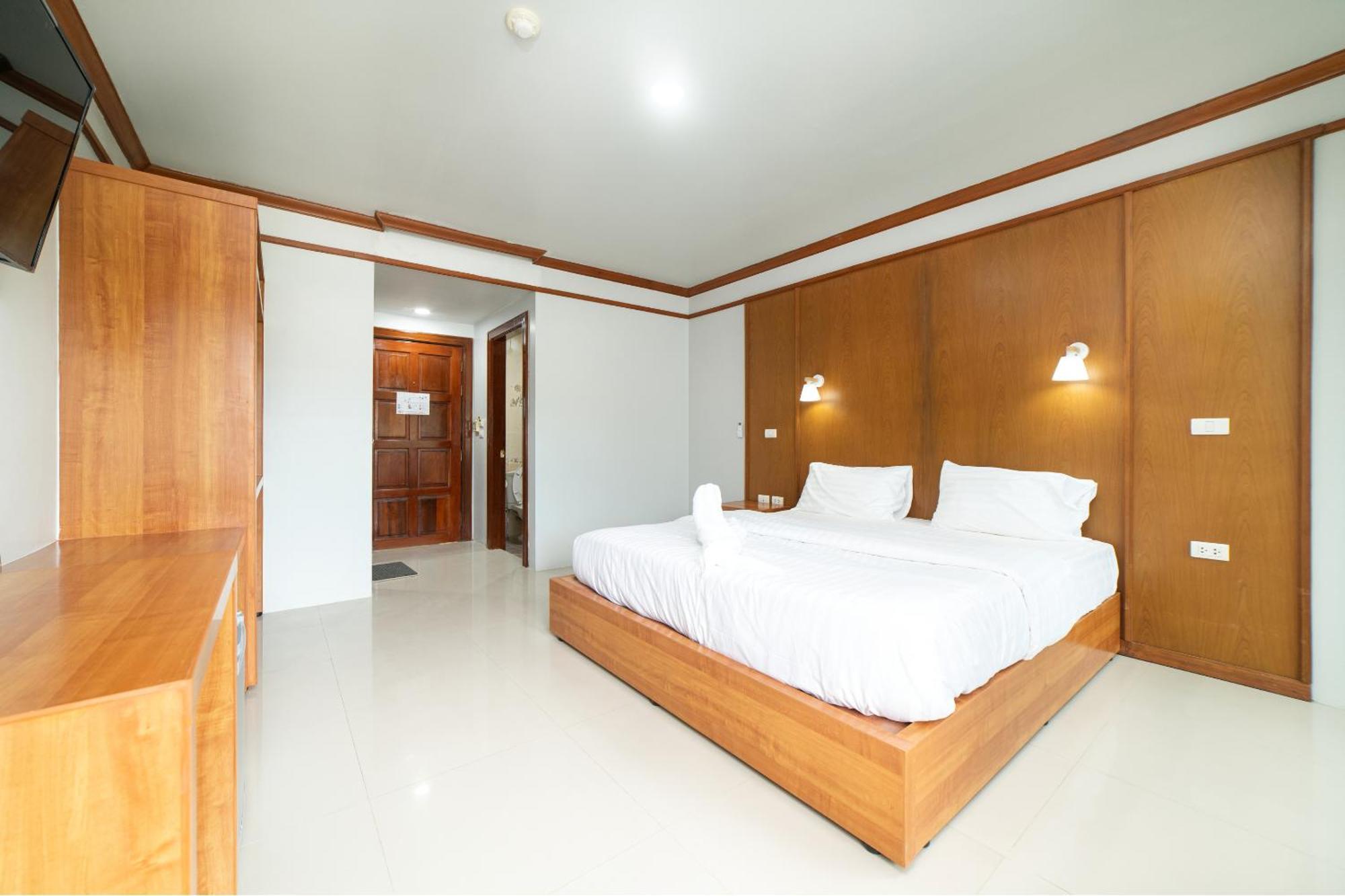 Gp House Phuket Patong Beach מראה חיצוני תמונה